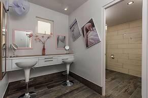 Amazing 3BR Villa w Large Private Pool Gameroom