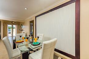 Amazing 3BR Villa w Large Private Pool Gameroom