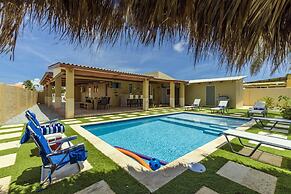 Amazing 3BR Villa w Large Private Pool Gameroom