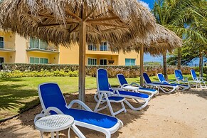 2BR 3BA Condo on Eagle Beach w Amazing Amenities