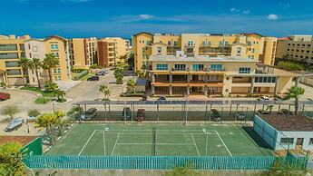 2BR 3BA Condo on Eagle Beach w Amazing Amenities