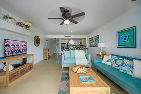 2BR 3BA Condo on Eagle Beach w Amazing Amenities