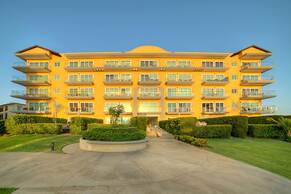 2BR 3BA Condo on Eagle Beach w Amazing Amenities