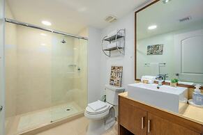 2BR 3BA Condo on Eagle Beach w Amazing Amenities