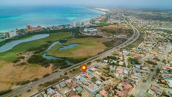 4BR 4BA Villa w Private Pool Eagle Palm Beach
