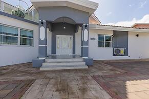 4BR 4BA Villa w Private Pool Eagle Palm Beach