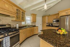 4BR 4BA Villa w Private Pool Eagle Palm Beach