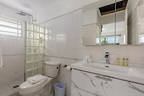 4BR 4BA Villa w Private Pool Eagle Palm Beach