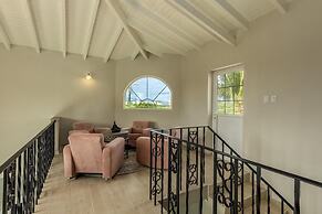 4BR 4BA Villa w Private Pool Eagle Palm Beach