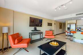 Ocean Front 2BR 2BA w Amazing Beach