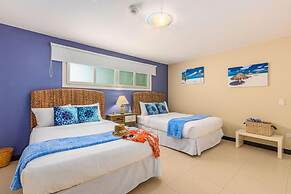 Ocean Front 2BR 2BA w Amazing Beach