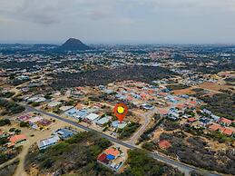 - Large Private Pool With Outdoor Dining - Centrally Located in the Is