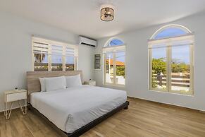 New 3BR 2BA With Huge Pool and Outdoor Area BBQ