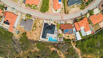 New 3BR 2BA With Huge Pool and Outdoor Area BBQ