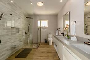 New 3BR 2BA With Huge Pool and Outdoor Area BBQ