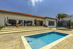Villa Sophie Privatepool 5 Minutes From the Beach
