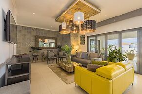 Villa Sophie Privatepool 5 Minutes From the Beach