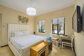 Amazing 4br3 5BA Villa w Private Pool Goldcoast