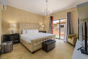 Amazing 4br3 5BA Villa w Private Pool Goldcoast