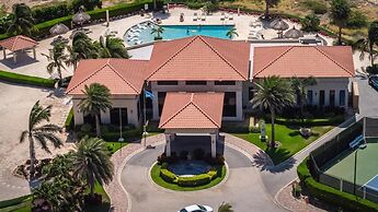 Amazing 4br3 5BA Villa w Private Pool Goldcoast