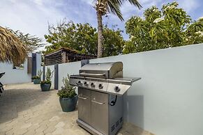 4BR 4BA Private Pool Sauna Tub Putt-putt Fire Place