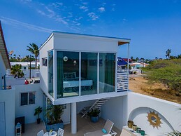 Villa Salina - 5BR w Pool Jacuzzi Sauna