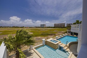 Villa Salina - 5BR w Pool Jacuzzi Sauna