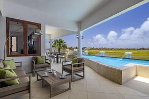 Villa Salina - 5BR w Pool Jacuzzi Sauna