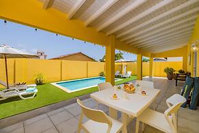 Cheerful Caribbean Villa w Private Pool 3BR