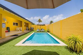Cheerful Caribbean Villa w Private Pool 3BR