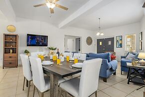 Cheerful Caribbean Villa w Private Pool 3BR