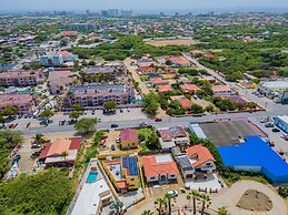 Cheerful Caribbean Villa w Private Pool 3BR