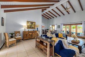 Lux High-end Haven Private Pool Unique Decor