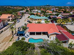 Lux High-end Haven Private Pool Unique Decor