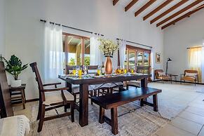 Lux High-end Haven Private Pool Unique Decor