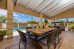 Lux High-end Haven Private Pool Unique Decor