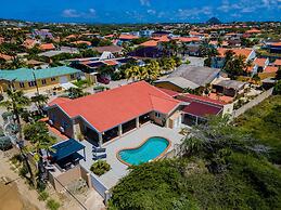 Lux High-end Haven Private Pool Unique Decor