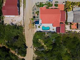 Lux High-end Haven Private Pool Unique Decor