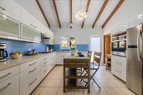 Lux High-end Haven Private Pool Unique Decor