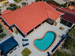 Lux High-end Haven Private Pool Unique Decor