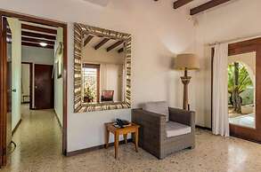 Villa Allegra Family Vacation Home w Pool BBQ