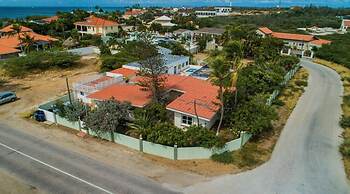 Villa Allegra Family Vacation Home w Pool BBQ