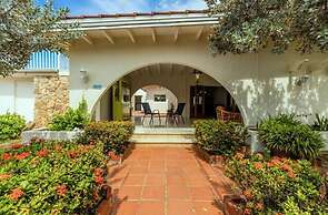 Villa Allegra Family Vacation Home w Pool BBQ