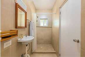 Villa Allegra Family Vacation Home w Pool BBQ