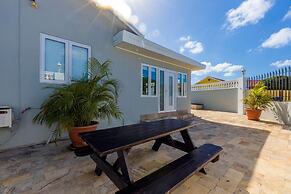 3BR Home w Pool in Downtown 5min Walk 2 Beach