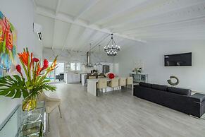 NEW 5BR Villa w Privatepool 3min to Eagle Beach