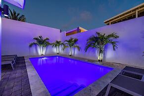 NEW 5BR Villa w Privatepool 3min to Eagle Beach