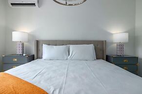 NEW 5BR Villa w Privatepool 3min to Eagle Beach