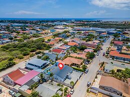 NEW 5BR Villa w Privatepool 3min to Eagle Beach