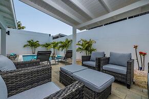 NEW 5BR Villa w Privatepool 3min to Eagle Beach